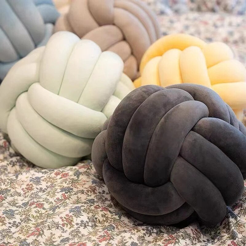 Hand Knot Cushion Sofa Throw Pillow Soft Round Handmade Knotted Ball Car Bedding Stuffed Pillow Bed Living Room Chair Home Decor